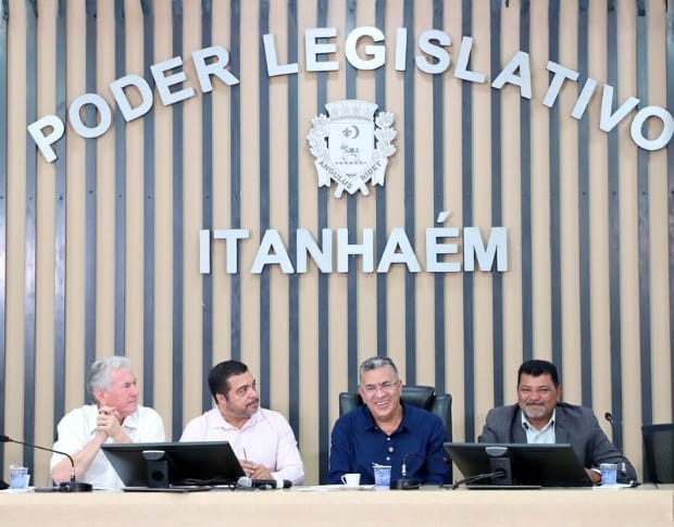 Audiência Pública do Orçamento 2026 reúne autoridades, deputados e população em Itanhaém