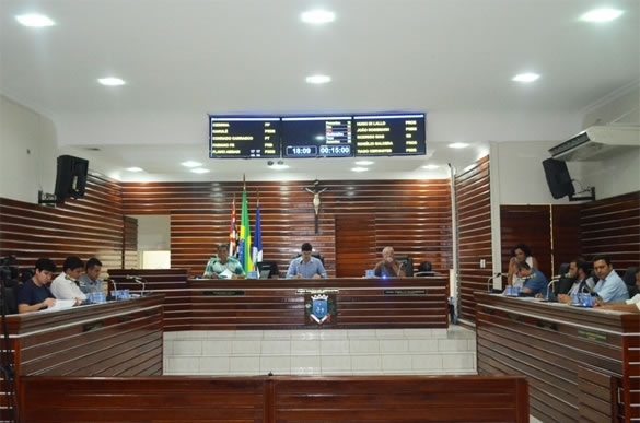 Imagem da notícia: Câmara realiza primeira discussão das leis orçamentárias