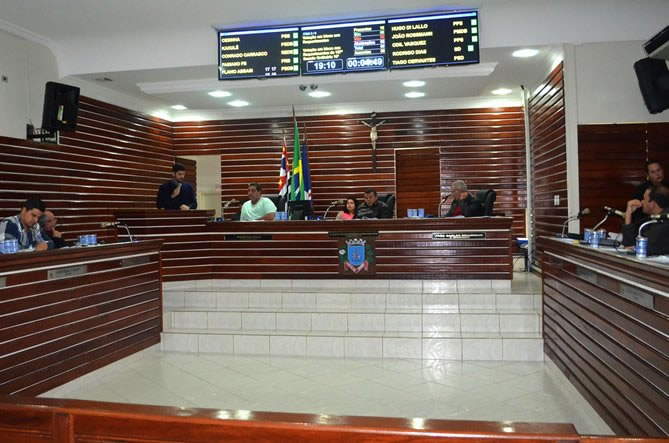 Imagem da notícia: Lei que multará “gambiarras” é aprovada em plenário