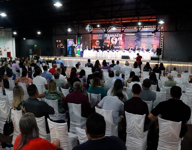 Imagem da notícia: Sessão Solene alusiva aos 491 anos de Itanhaém foi realizada nesta terça-feira (18)