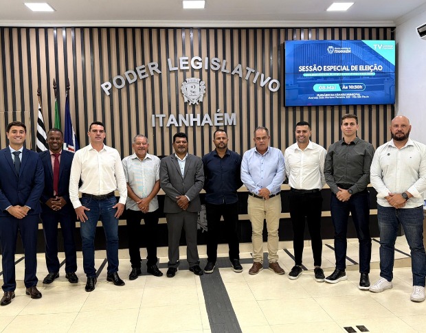Imagem da notícia: Câmara de Itanhaém realiza posse de vereador e define nova composição da Mesa Diretora